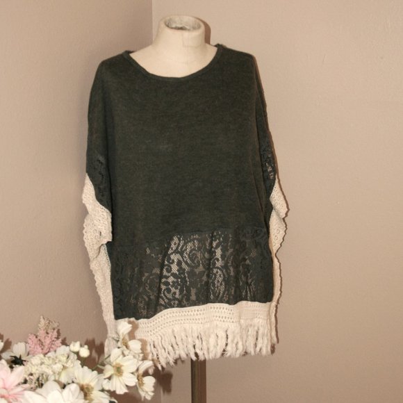 YA Los Angeles Lace Trimmed Poncho Fringed Shirt  size S - Picture 1 of 4